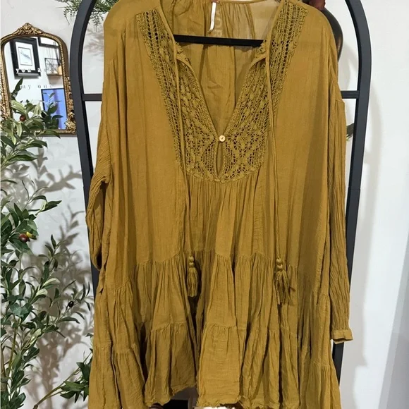 Free People oversized Gold / brown Tiered Long Sleeve Blouse size small - Picture 6 of 10